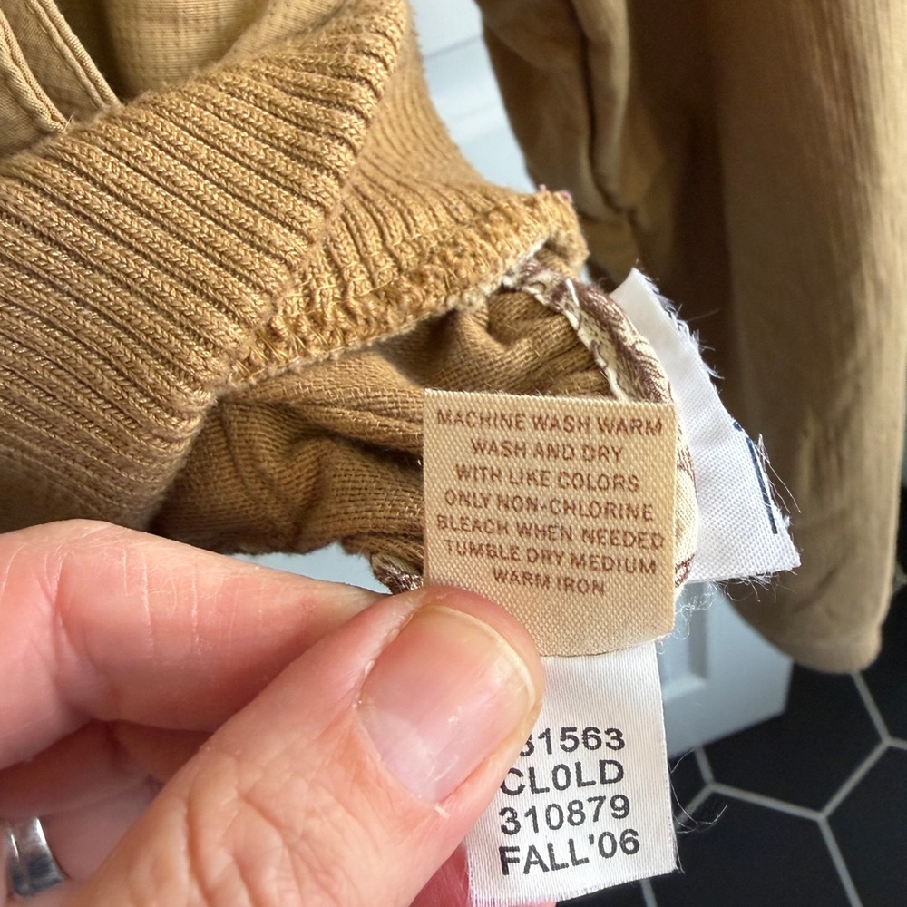 Like new vintage 2006 Old Navy  Bomber Jacket size M/L. Carhartt brown. So cool - Picture 9 of 14